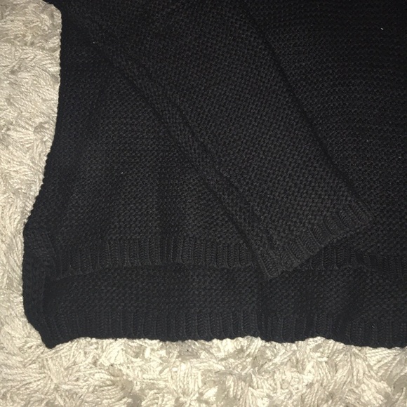 Six. Crisp. Days. Oversized sweater - Picture 2 of 3